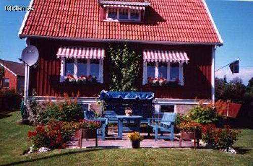 1½ planshus med havsutsikt