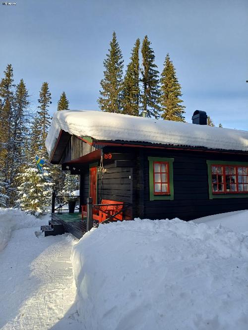 Fjällstuga i mysiga Björnliden