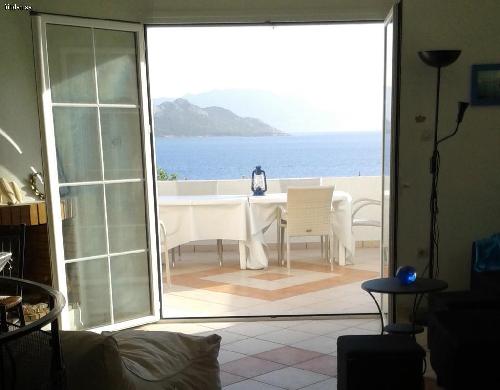 Havsutsikt, pool, 80 m t hav